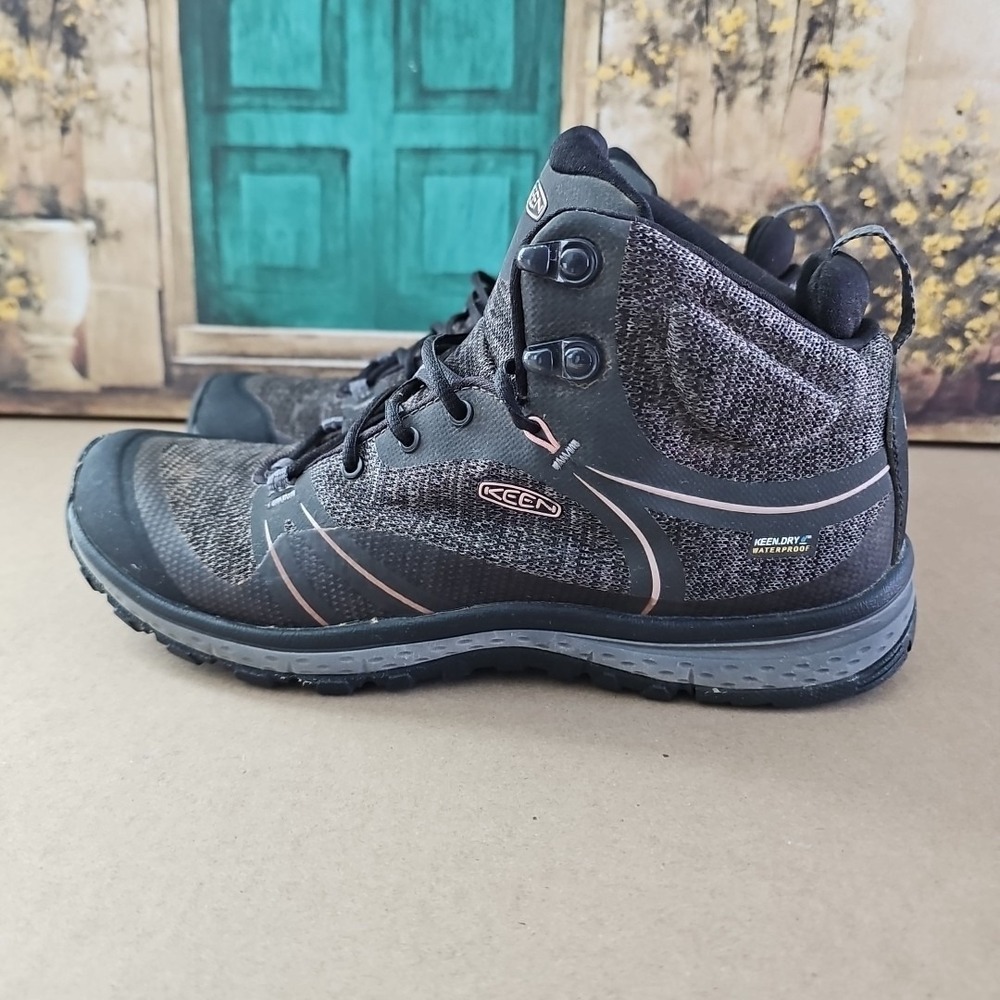 Keen Women's Terradora Mid, Waterproof Hiking Boot 9.5W
